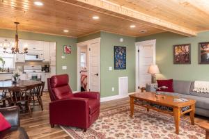 Dapur atau dapur kecil di Waters Edge Retreat
