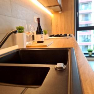 O bucătărie sau chicinetă la Lujerului 21 Residence Modern 2-Room Apartment - Free Parking & Self Check-In