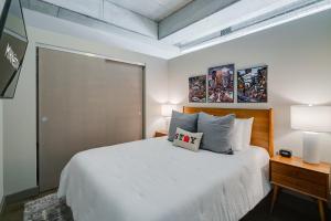 Katil atau katil-katil dalam bilik di Sable 807 - One Bedroom +30 gambar