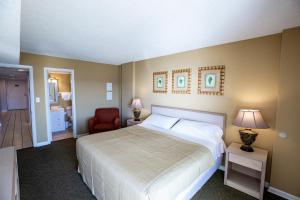 En eller flere senge i et værelse på Atalaya Towers + 16 billeder