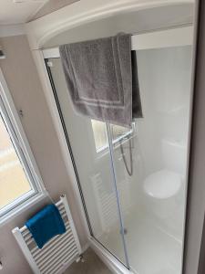 Koupelna v ubytování Cedar Lake Apartment Retreat