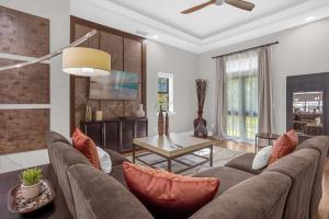 Holiday at the Parks - Townhome by Disney!