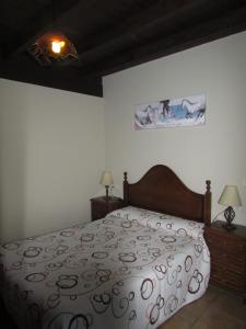 A bed or beds in a room at Kerizara Baserria