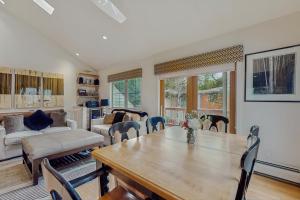 Gallery image of Chic Condo Unit 1 in Aspen