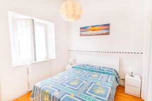 Gambar di galeri bagi La casa di Pippo-Moneglia-Garden-wifi-parking-barbecue di Moneglia