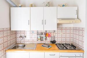 Gambar di galeri bagi La casa di Pippo-Moneglia-Garden-wifi-parking-barbecue di Moneglia +6 gambar
