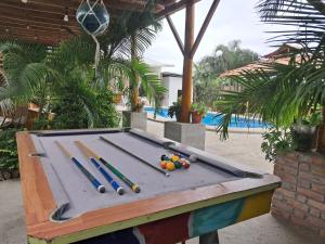 Bazén v ubytování HotelCascol nebo v jeho okolí