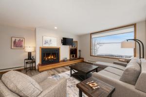Χώρος καθιστικού στο Snowblaze A23 communal indoor pool & hot tub