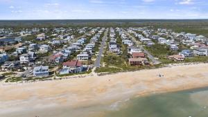 Fotografie z fotogalerie ubytování Beach House with Heated Pool & Family Games v destinaci Palm Coast + 62 fotografií