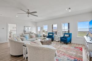 Μια τηλεόραση ή/και κέντρο ψυχαγωγίας στο Sandpiper Cove home