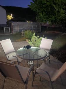 Patio nebo venkovní prostory v ubytování Bungalow - Sarajevo + 2 fotografie