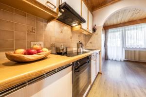 Photo de la galerie de l'établissement Villa Resi Apartments, à Corvara in Badia