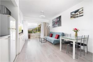 A kitchen or kitchenette at Angel's house at Club Atlantis