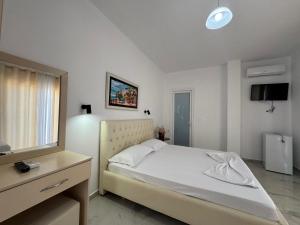 Μια τηλεόραση ή/και κέντρο ψυχαγωγίας στο Vila Hergi