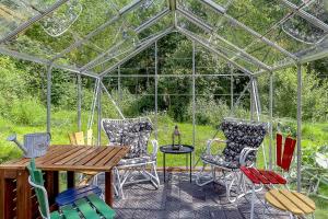 Taman di luar Stugan i Hunnamåla