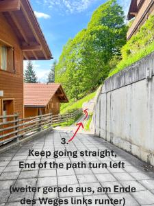 Imagem da galeria de Bed & Breakfast in car-free Wengen - Hop in Nest BnB em Wengen