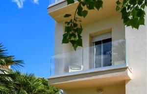 Μπαλκόνι ή βεράντα στο Lovely Apartment In Marcelli With Wifi