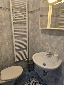 Koupelna v ubytování Guest House Pod Lesem Merklín + 22 fotografií