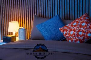 Postel nebo postele na pokoji v ubytování WADl RUM DESERT CAMP