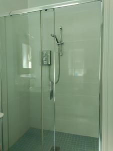 Un baño de Hillside Hideaway