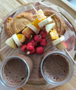 Jedlo v ubytovaní bed & breakfast alebo blízkom okolí