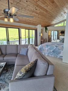 Ruang duduk di Belle Vue Waimea B&B Corporation - Big Island of Hawaii