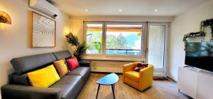 Zona de estar de Tropical Art Apartment