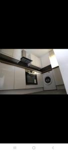 ロンドンにあるTwin Budget Roomのギャラリーの写真