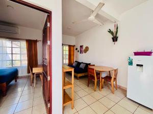 Φωτογραφία από το άλμπουμ του Casa Hugo 1 AC Starlink 2min walk to beach σε Brisas de Zicatela +18 φωτογραφίες