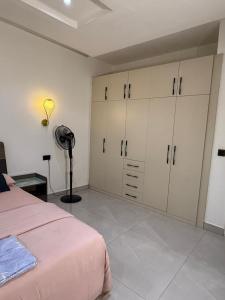 Giường trong phòng chung tại Private Home