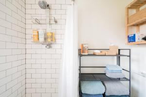 Foto dalla galleria di Radiant, Low-Key Apartment with powerful A/C a Seattle