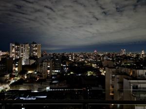 Γενική άποψη της πόλης Μπουένος Άιρες ή θέα της πόλης από  αυτό το διαμέρισμα
