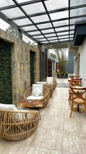 Χώρος καθιστικού στο Serenzza Hotel