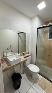 Ένα μπάνιο στο Apartamento Completo - Ótima localização +30 φωτογραφίες