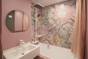 Ένα μπάνιο στο Shantou Qijian Homestay