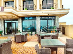Posezení v ubytování A LUXUARY HOTEL DREAM!LAND Near Sea Beach And Jagannth Temple - Fully Air Conditioning Luxuary Rooms - Lift - Restaurant & Parking Facilities - Four Star Hotel In Puri