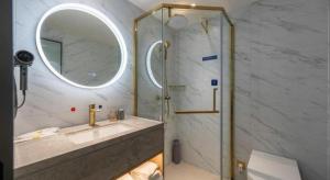 Super 8 Hotel Beijing South Railway Station Majiabao Metro Station的一间浴室