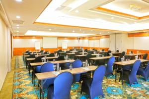 Konferenční prostory v ubytování Lido Lake Resort by MNC Hotel