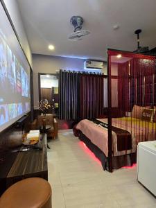 TV/trung tâm giải trí tại Kha Thy Hotel