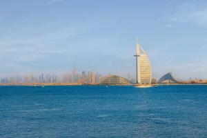 Imagem da galeria de Anantara Palm Luxury 2BR Suite with Iconic Burj View no Dubai
