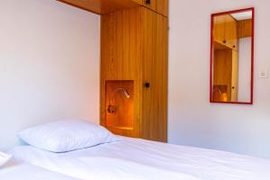 Postel nebo postele na pokoji v ubytování Combyre C 035 - COMFORTABLE apartment 6 pers