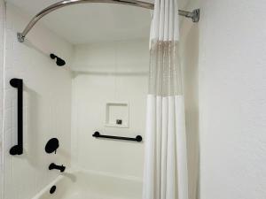 Gallery image of Country Inn & Suites by Radisson, Canton near Hall of Fame in Canton