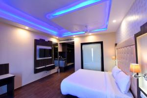 Letto o letti in una camera di Royal Green Valley Mashobra by Naina Staycation - Mountain and valley view rooms