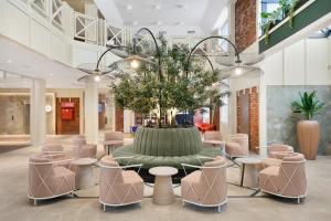 Posedenie v ubytovaní Danubius Hotel Bük + 37 fotografií