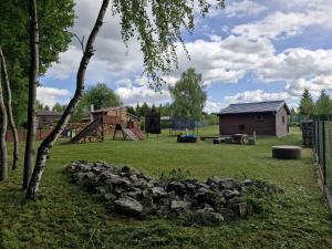 Zahrada ubytování Chatička Evička + 6 fotografií