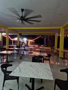 Restaurace v ubytování Cahaya Asah Resort Tioman Island