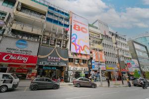Kejiranan di persekitaran atau kejiranan dekat dengan hotel