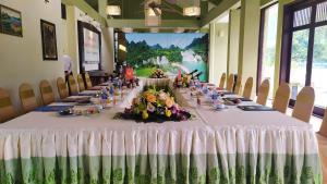 Restoran või mõni muu söögikoht majutusasutuses Sài Gòn - Bản Giốc Resort