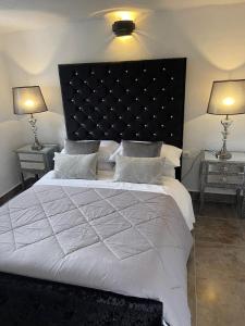 Cama o camas de una habitación en Casa Dolly Boutique B&B