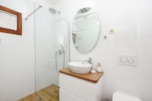 Kúpeľňa v ubytovaní Villa Antea ZadarVillas